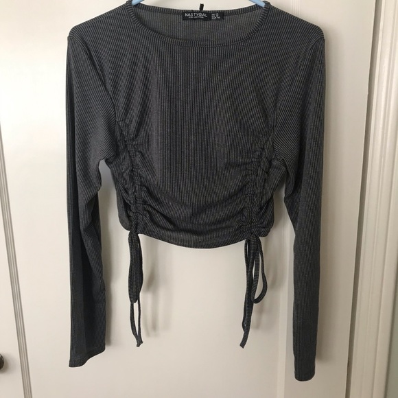 NWT NastyGal Ruched Crop Top in Gray - Picture 4 of 9